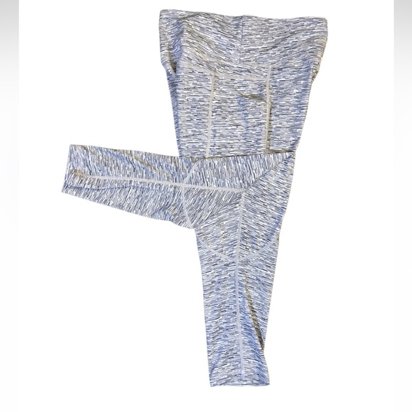 Zyia Active Women's Heathered Gray Capri Leggings - Picture 7 of 7